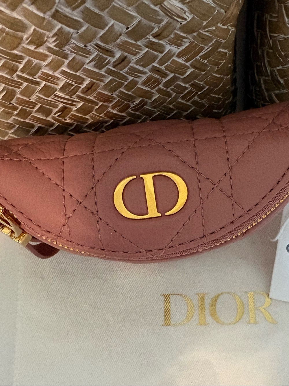 Dior Rose Quilted Leather Cosmetic Pouch with Gold Hardware - Picture 2 of 6
